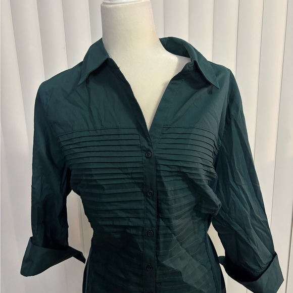 Women's Teal Button-Up Top - Picture 1 of 6